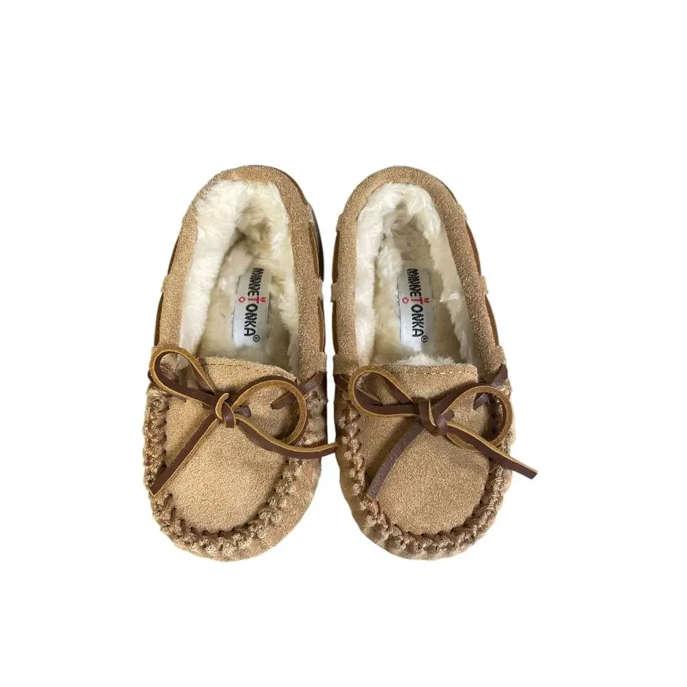 Minnetonka Toddler Tan Leather Moccasin Slippers With Faux Fur Lining Size-7